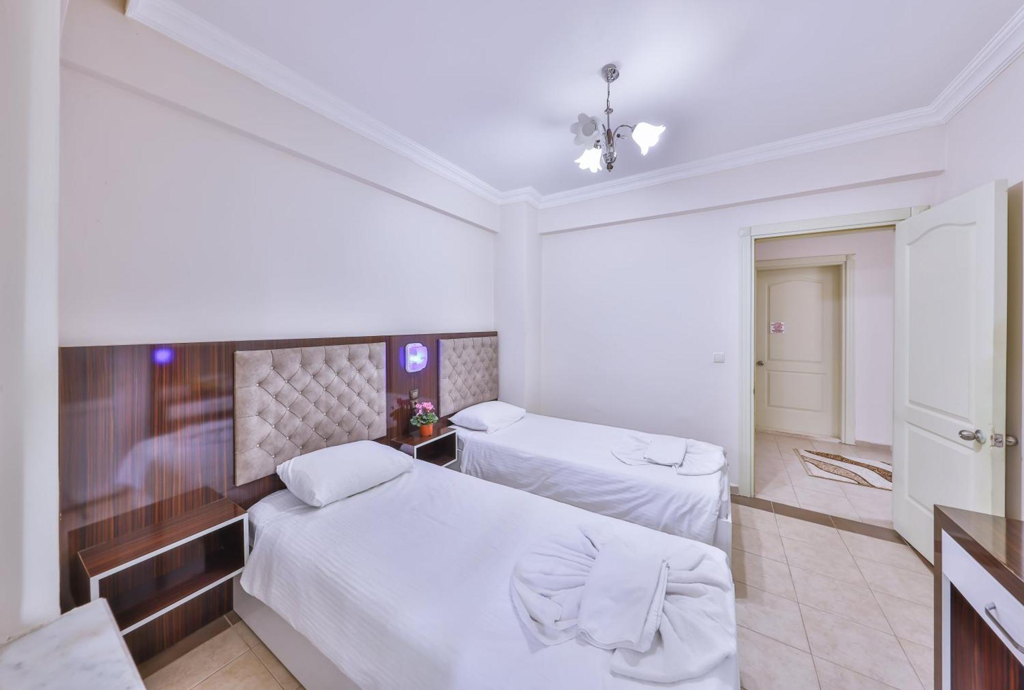 Afyon Dundar Thermal Villa Афион Екстериор снимка