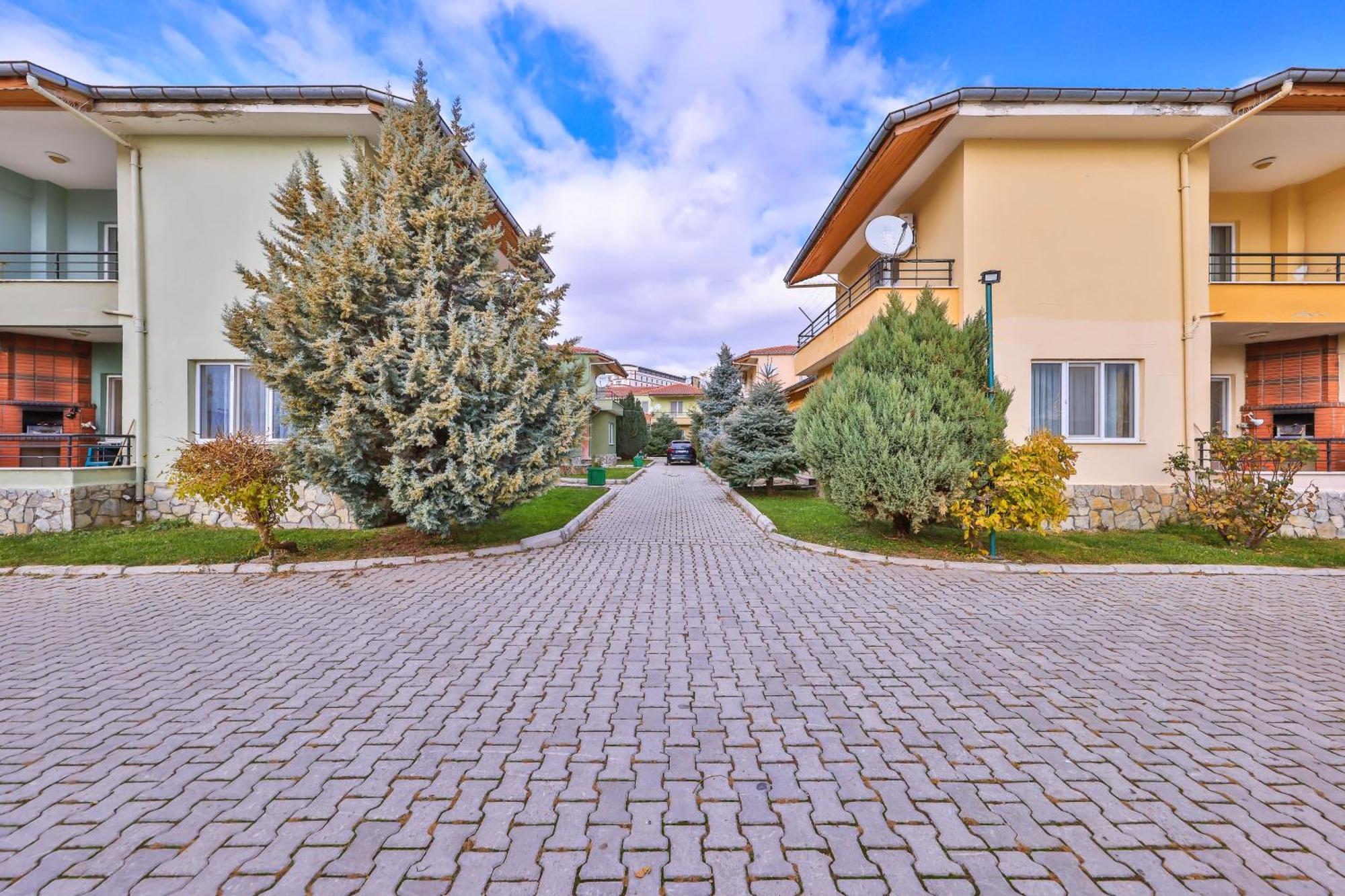 Afyon Dundar Thermal Villa Афион Екстериор снимка